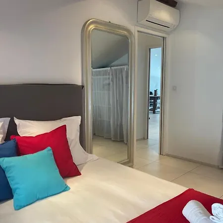 Grand Style Loft Bord De Mer Апартаменты *